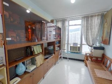 KORNHILL GARDEN Block 4 Very High Floor Zone Flat H Quarry Bay/Kornhill/Taikoo Shing