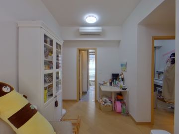 UPPER WEST Low Floor Zone Flat D Olympic Station/Nam Cheong