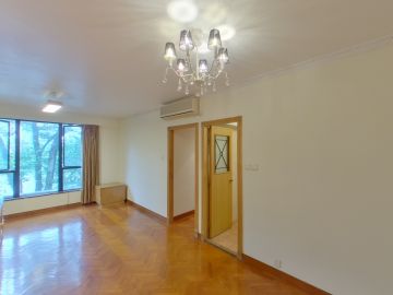 倚龍山莊 37座 D室 大埔