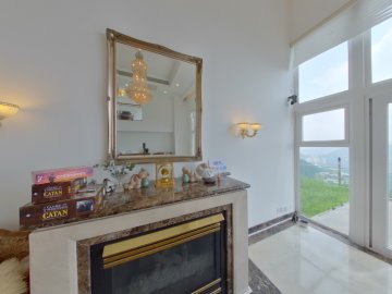 SUNSHINE VILLA 山頂/南區